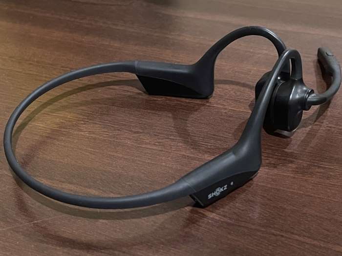 OpenComm2 Shokz（ショックス）の骨伝導ヘッドセットワイヤレスマイク付きイヤホン05